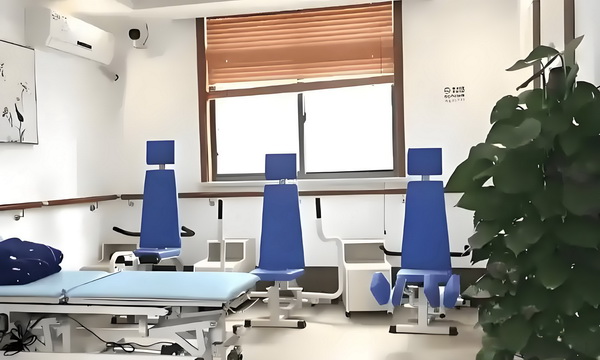 撞邪先生